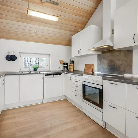 펜션 Antoinetta - 350m From The Sea By Interhome *